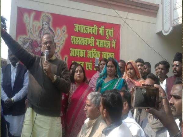 सपा के इन नेताओं ने इस्तीफा देने की दी चेतावनी