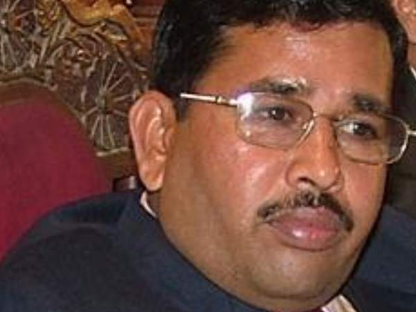 दोस्ती के बावजूद होंगे एक दूसरे पर हमलावर