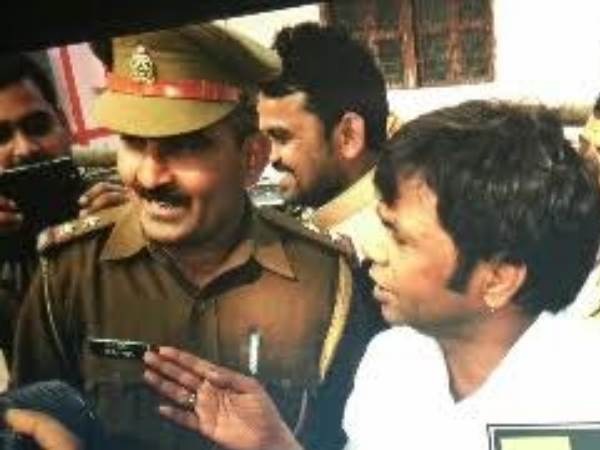 पुलिस बनी राजपाल यादव की फैन