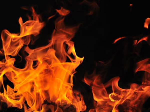 काली करतूत छुपाने के लिए बीवी को जला दिया जिंदा 