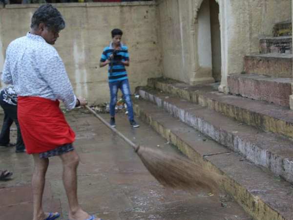 खास है बनारस से संजय मिश्रा का लगाव