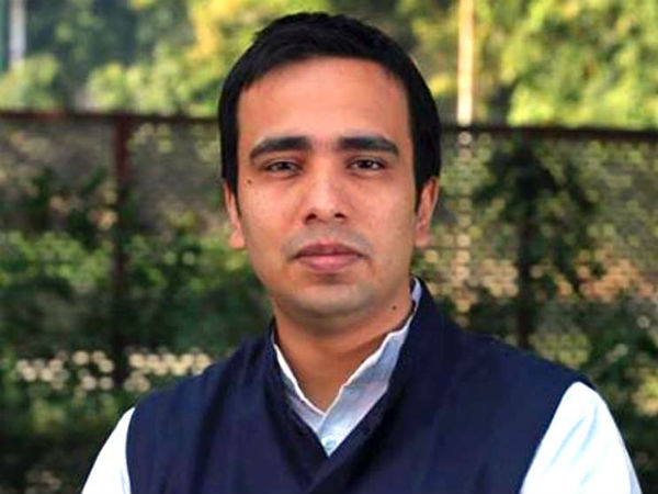  403 सीटों पर प्रत्याशी 