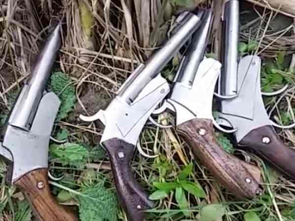 नेताओं को चुनाव में क्यों पड़ती है इन हथियारों की जरूरत ?