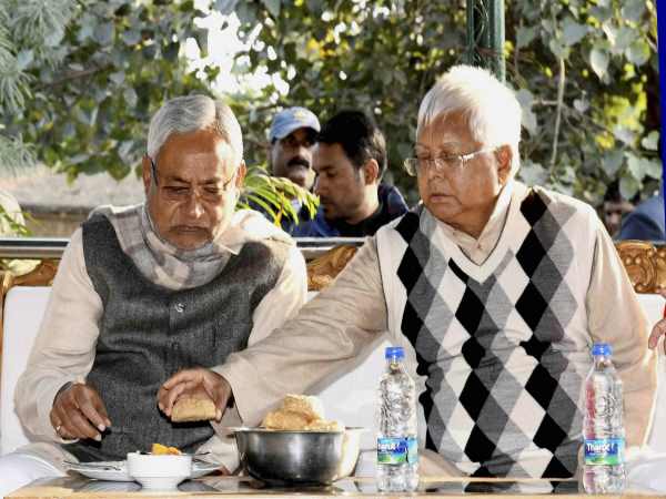 बिहार: जदयू के दही-चूड़ा भोज पर कांग्रेस ने उठाए सवाल, कहा- भाजपा को क्यों बुलाया?