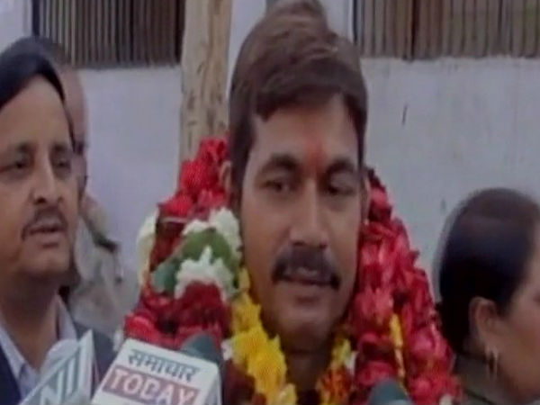 'my only reason for coming into politics is money, I'll fool people: candidatefrom agra 'my only reason for coming into politics is money, I'll fool people: candidatefrom agra