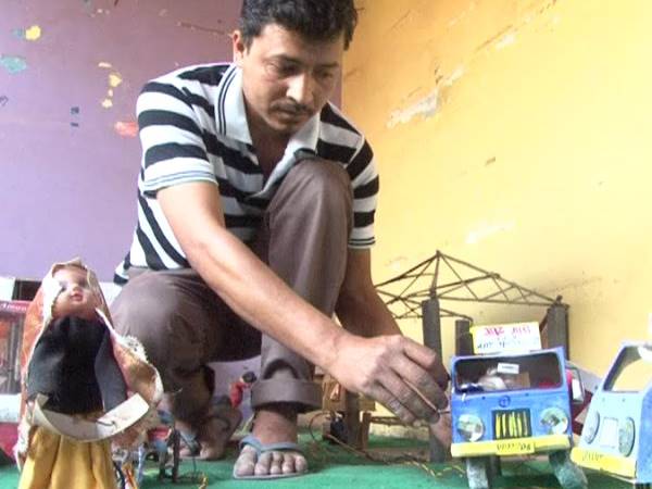 शाहजहांपुर:कबाड़ से क्या-क्या कमाल कर गया ये शख्स, देखने वाले रह गए दंग