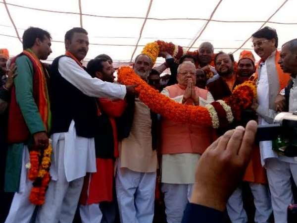 भाजपा नेता सुरेश कुमार खन्ना ने भरा पर्चा, कलराज ने बोला विरोधियों पर हमला भाजपा नेता सुरेश कुमार खन्ना ने भरा पर्चा, कलराज ने बोला विरोधियों पर हमला