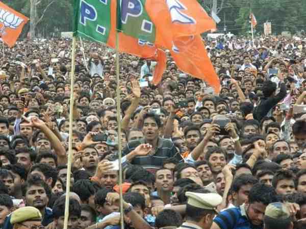 गोरखपुर: दलबदलुओं को टिकट, कुर्बानी की आशंका से घबराए भाजपा नेता