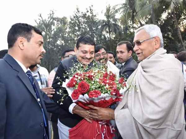 सीएम नीतीश का हैप्पी न्यू ईयर