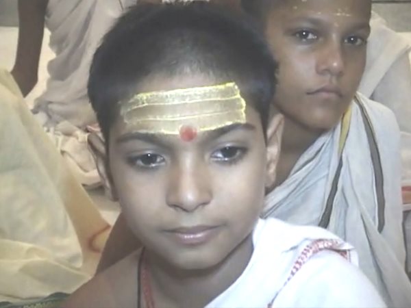 अब काशी के पंडित से घर बैठे करवाइए पूजा, पोंगा पंडितों से पाइए मुक्ति अब काशी के पंडित से घर बैठे करवाइए पूजा, पोंगा पंडितों से पाइए मुक्ति