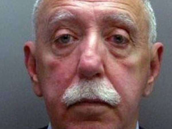 9 साल के लड़के को हवस का शिकार बनाना चाहता था 70 साल का बूढ़ा, अमेरिकी कोर्ट ने भेजा जेल 9 साल के लड़के को हवस का शिकार बनाना चाहता था 70 साल का बूढ़ा, अमेरिकी कोर्ट ने भेजा जेल