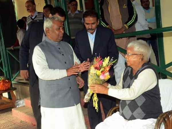 लालू के आवास पर हैप्पी न्यू ईयर