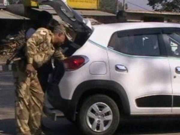 यूपी चुनाव 2017: रायबरेली में चेकिंग के दौरान 25 लाख रुपए बरामद