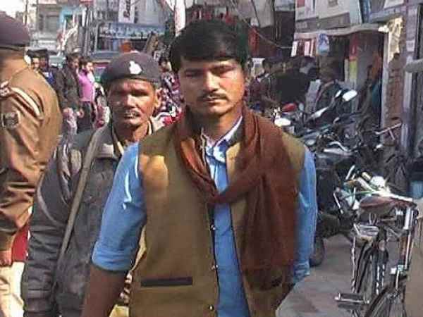 बिहार: अपने ही बैंक में फर्जीवाड़ा कर करोड़पति बन गया स्वीपर बिहार: अपने ही बैंक में फर्जीवाड़ा कर करोड़पति बन गया स्वीपर