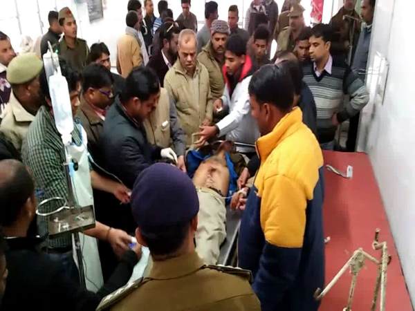 यूपी के शाहजहांपुर में जज के घर में तैनात सिपाही ने खुद को मारी गोली