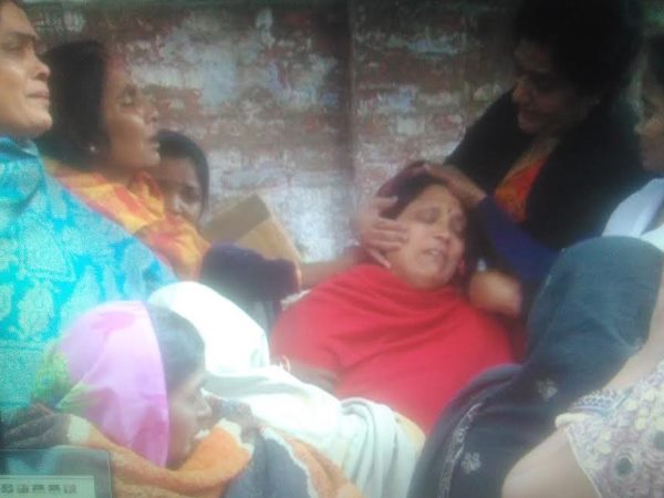 वाराणसी: शराब के शौक की वजह से हुआ मर्डर, घर में मिला अधजला शव