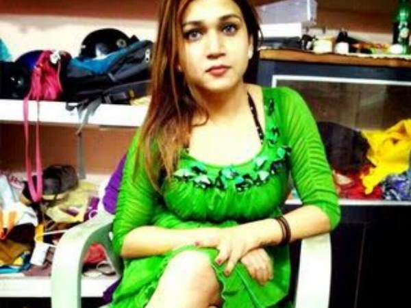 मोनिका की आवाज ने नहीं दिया उनका साथ