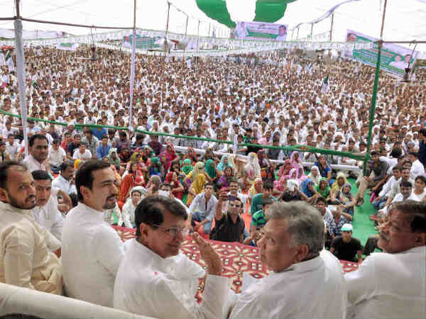 भाजपा से पार पाना चुनौती