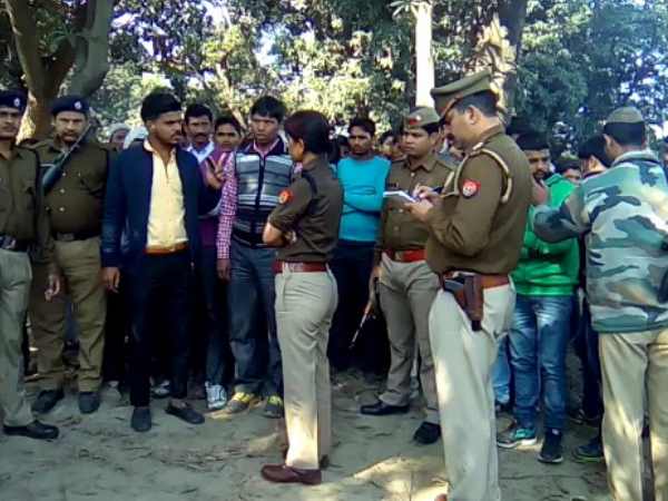 डबल मर्डर की पुलिस कर रही जांच