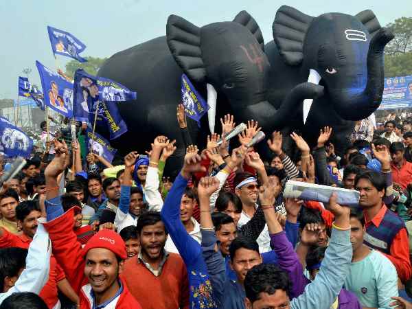 गंभीर आपराधिक मामले जिन उम्मीदवारों पर ज्यादा हैं उनमें बीएसपी आगे गंभीर आपराधिक मामले जिन उम्मीदवारों पर ज्यादा हैं उनमें बीएसपी आगे