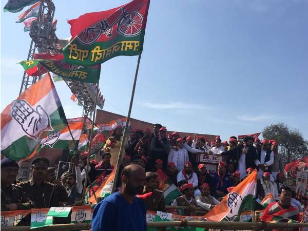 कांग्रेस अपनी खोई जमीन पाने की उम्‍मीद जगा रही