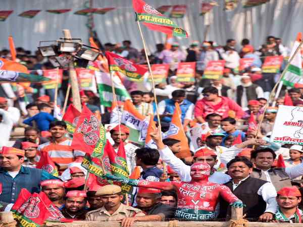 अखिलेश की छवि के जरिए उतरेंगे मैदान में