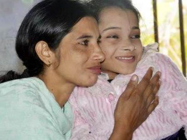 जन्म लेने के बाद से ही टूटने लगी थी हड्डियां