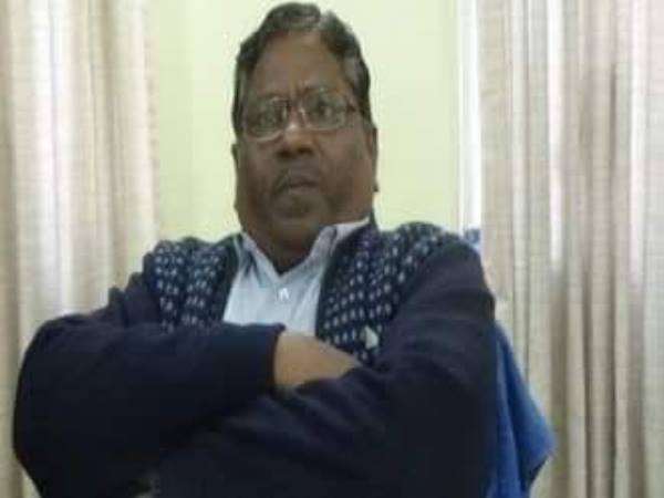 प्रश्नपत्र को वाट्सएप के माध्यम से किया लीक