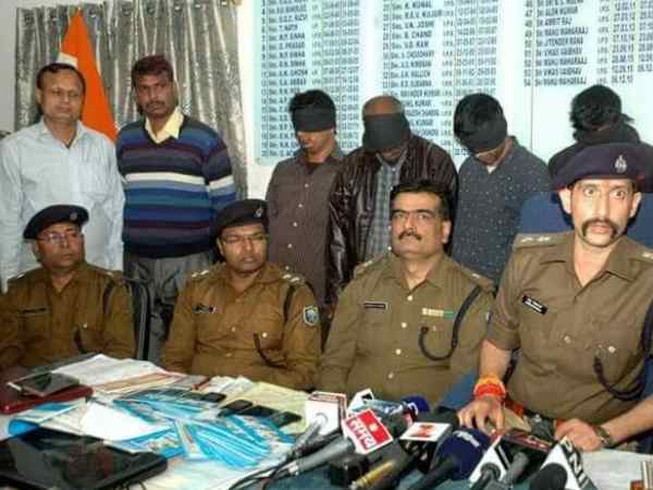 क्लर्क से करोड़पति बनने तक का सफर