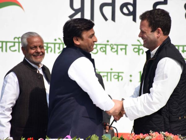 राहुल पीएम पर हुए हमलावर राहुल पीएम पर हुए हमलावर