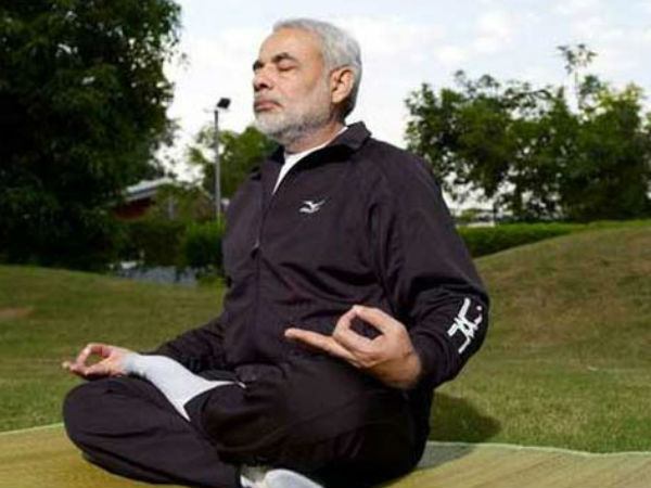 सुबह योग जरूर करते हैं