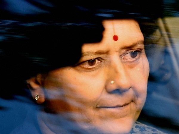 परिस्थितियां ऐसी हो गईं