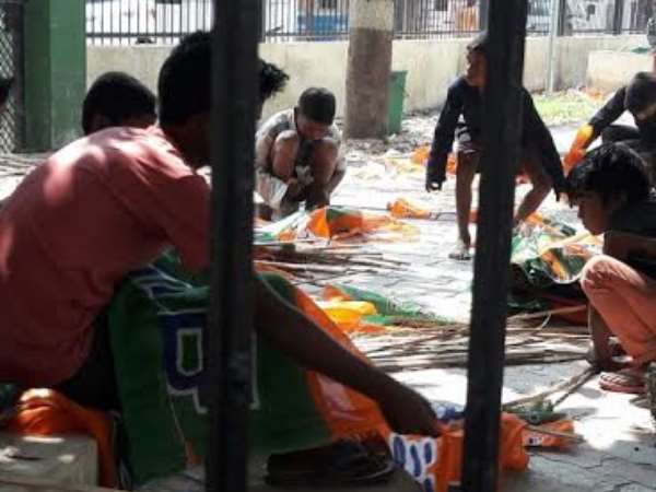 गरीब होने का उठाया जा रहा है फायदा