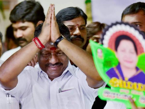 शशिकला ने अम्मा की च्वाइस को क्यों किया दरकिनार? शशिकला ने अम्मा की च्वाइस को क्यों किया दरकिनार?