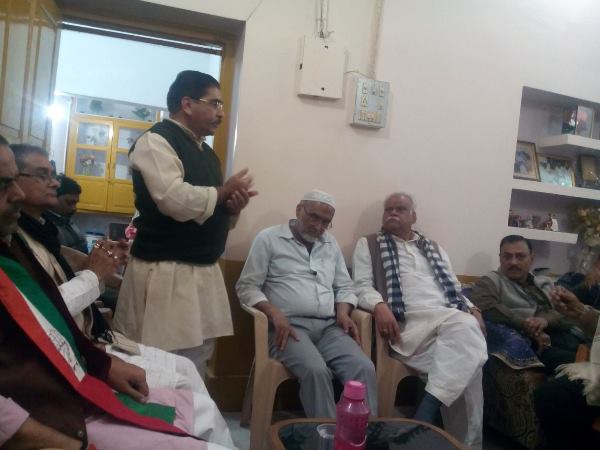 क्या कहा आप नेता और लोकमंच ने?