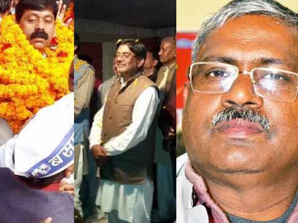 बारा में त्रिकोणीय सीरीज