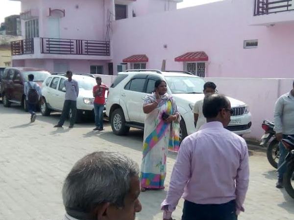 कांग्रेस महिला जिलाध्यक्ष ने पार्टी पर भी साधा निशाना