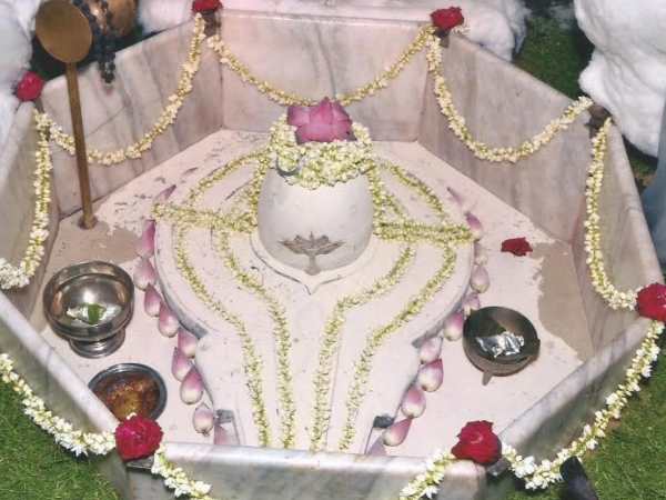 पीएम मोदी के दौरे पर चली थी मंदिर होने की बात 