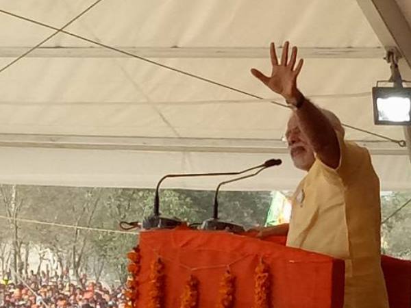 उन्हें वोट मांगने का अधिकार नहीं