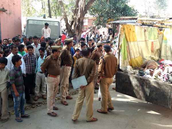 मरनेवालों में 4 पुरुष, 3 महिलाएं