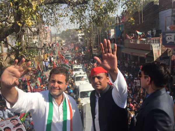 जनता समाजवादियों पर भरोसा करती है