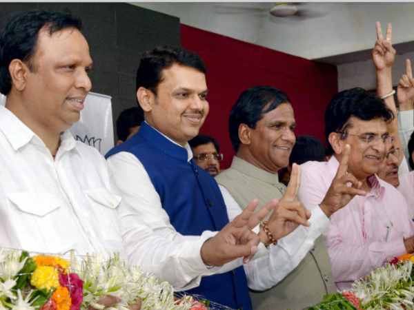 बीजेपी के आने के पीछे तीन वजहें