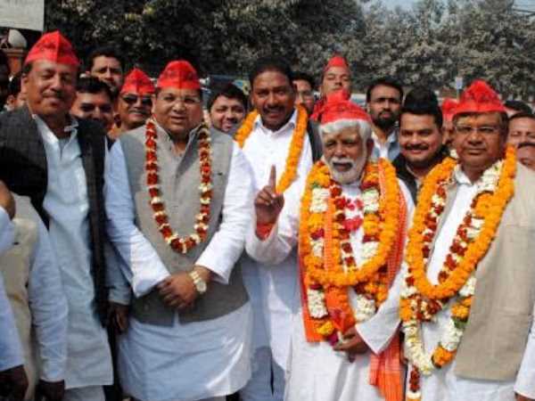 क्या कहते हैं सपा नेता सुरेंद्र पटेल ?