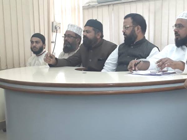 सपा के लिए बड़ सकता है संकट