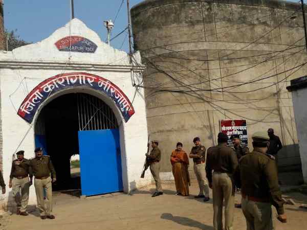 पहले भी चोरी के आरोप में हो चुका है गिरफ्तार