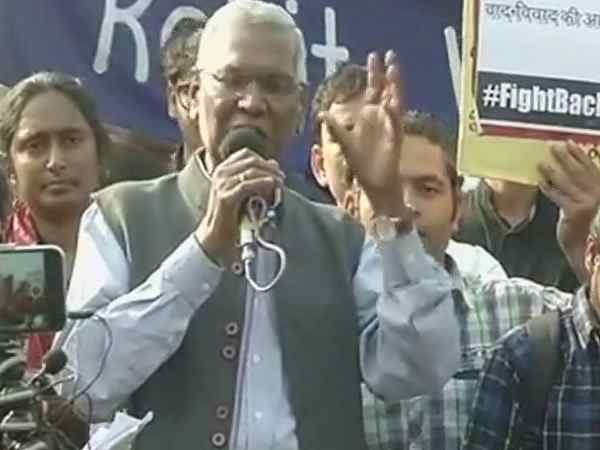 ससंद में उठाएंगे दिल्ली यूनिवर्सिटी का मामला: राजा