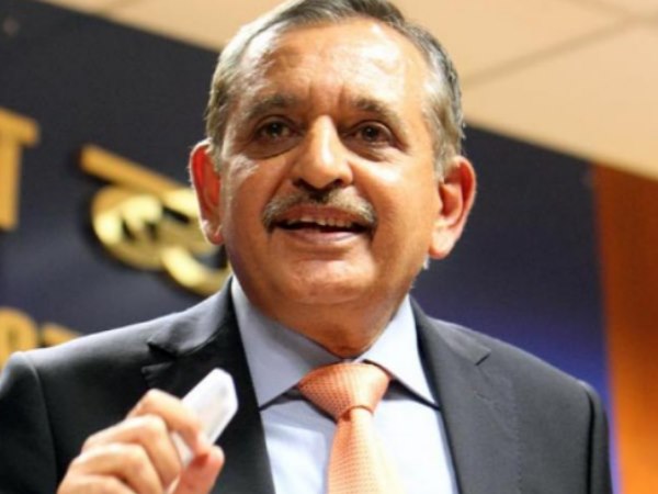 सीबीआई के एक और डायरेक्टर के खिलाफ भ्रष्टाचार का केस सीबीआई के एक और डायरेक्टर के खिलाफ भ्रष्टाचार का केस