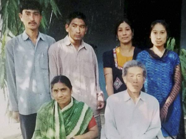 43 साल बाद हमवतन पहुंचे चीनी सैनिक वांग तो नम हुई आखें 43 साल बाद हमवतन पहुंचे चीनी सैनिक वांग तो नम हुई आखें