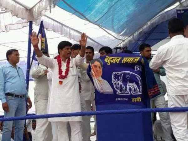 हरदोई : बसपा प्रत्याशी अनुराग मिश्रा ने दाखिल किया अपना शपथ पत्र, हत्या-लूट समेत मारपीट के चार मुकदमे दर्ज