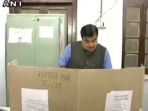 nitin gadkari nitin gadkari